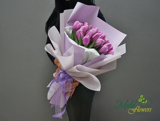 Букет из светло-фиолетовых тюльпанов Фото